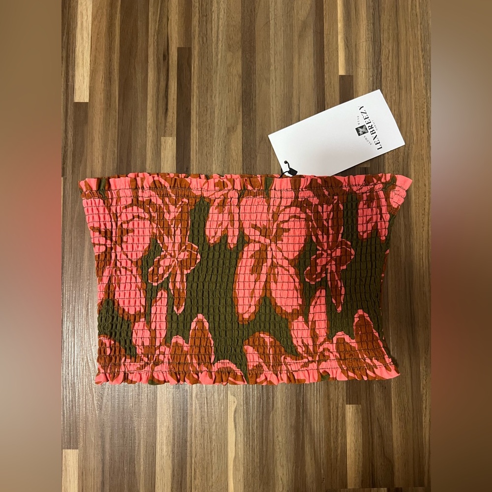 BNWT lexbreezy bandeau